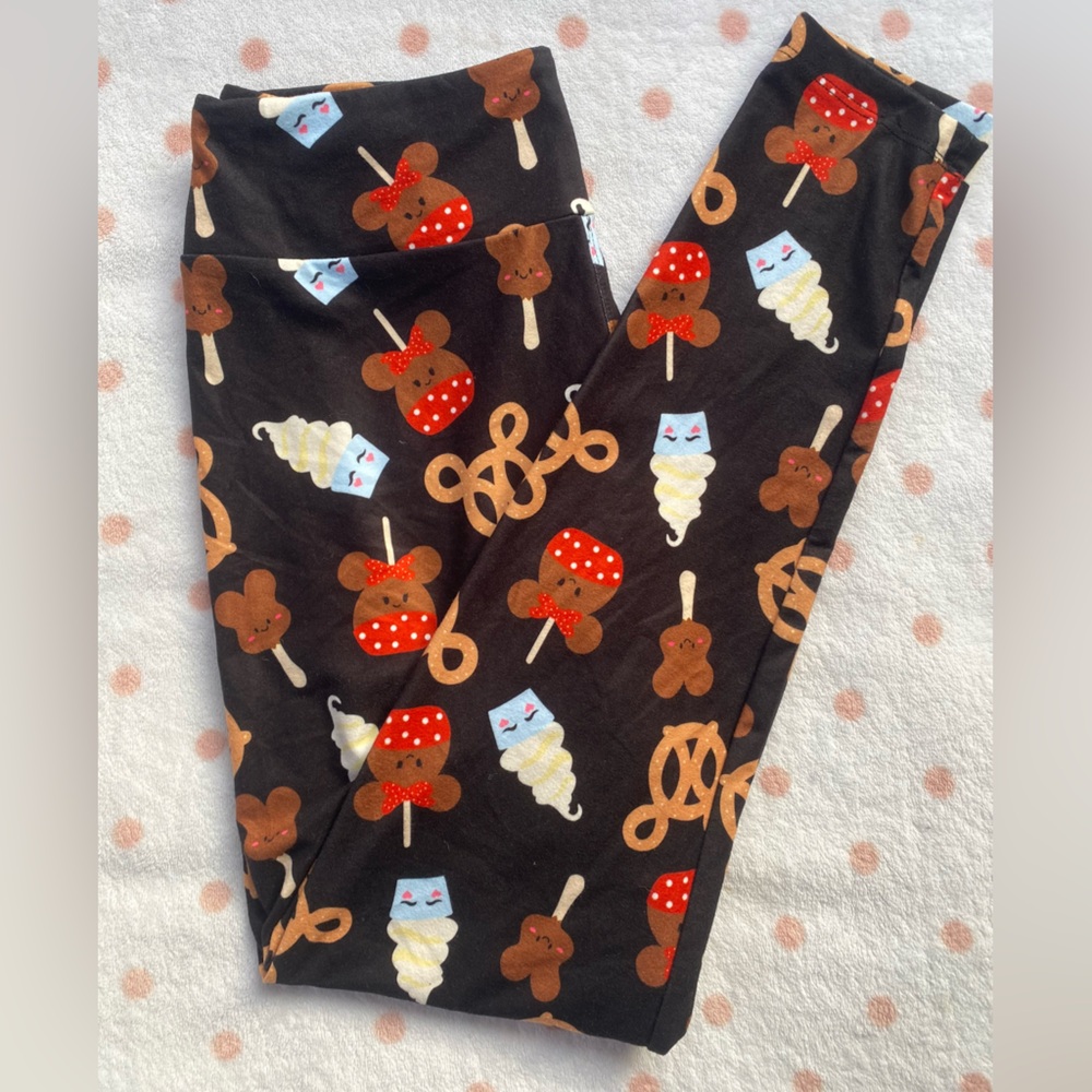 Lularoe Disney printed stretchy leggings